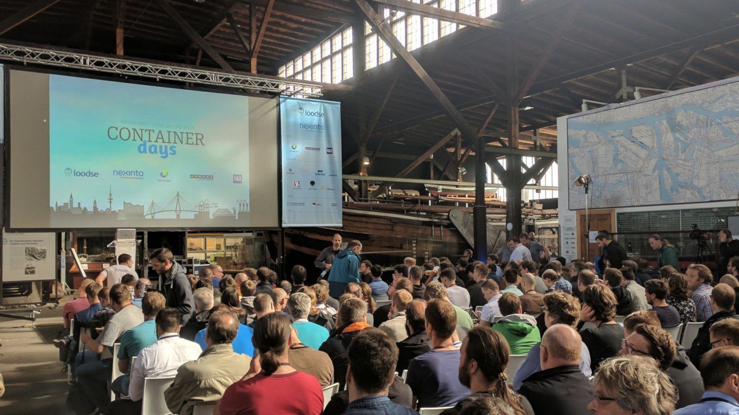 Container Days 2018 - The crowd is getting ready for the keynotes